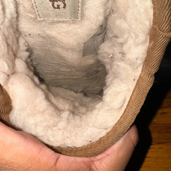 UGG Women’s Size 11 Chestnut Suede Shearling Slippers - Picture 4 of 10